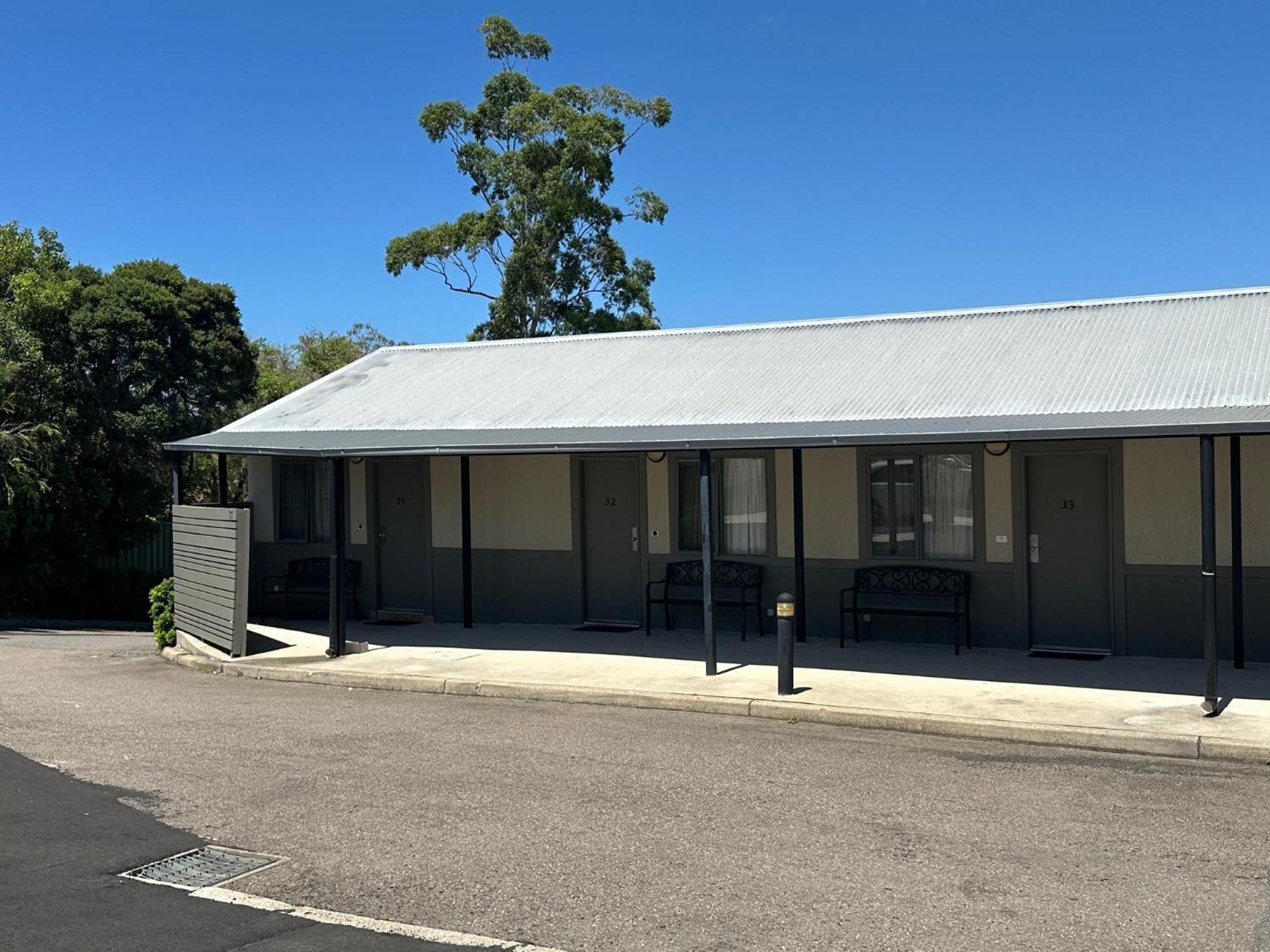 Travellers Motor Village Newcastle Exterior photo